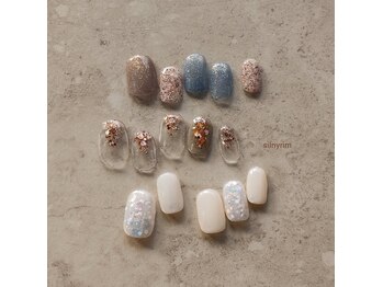 シルニー リム(Silny rim)/アシンメトリーニュアンスネイル