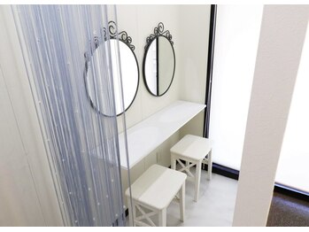 小顔フェイスラボ 岐阜店(小顔 Face Labo)/メイク直しもできます♪ &nbsp;