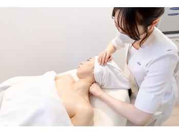 ポーラ ザ ビューティ 小倉駅前店(POLA THE BEAUTY)/肩こり首コリケア