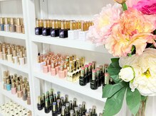 カラーの種類を豊富に取り揃えております♪