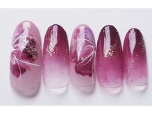 ヘアーアンドネイル ルシア(Hair&Nail Lucia)/花柄大人ネイル