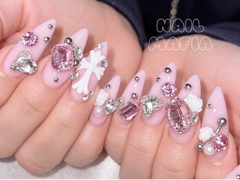 ネイルマフィア 新宿(NAIL MAFIA)の写真/丁寧カウンセリングで安心のサロン♪ハイクオリティなデザイン技術×もち良いフィルインで、理想の爪先に☆