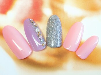 エムネイル(M Nail)/オフィスネイル・ラインデザイン