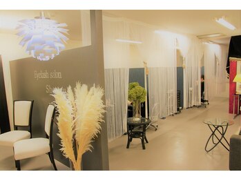 アイラッシュサロン シロ 千葉店(She-rau)/ボリュームラッシュ・千葉駅2分