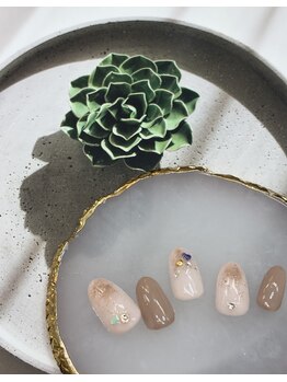 ネイル バズ(NAIL BUZZ)/初回ソフトジェルオフ込6800円