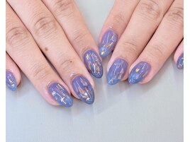 【キラキラホログラムネイル】