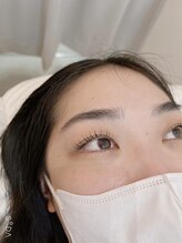 アメリア(Amelia)/根元に奥行きを作るデザイン