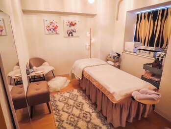 コクーン(COCOON)の写真/〈全身オイルリンパマッサージ60分¥4500〉凝り固まった身体を柔くしリンパを流してスッキリ軽やかな毎日を
