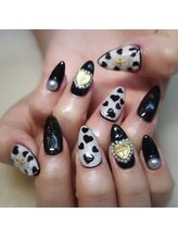 ネイルアート エクリ(Nail Art:Ecrit)/【モノトーンハートネイル】