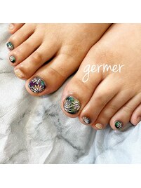 ハンドとお揃いフット花火ネイル