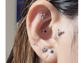 ネイルアンドまつ毛エクステ ルーナ イオンモール東久留米店/耳ツボジュエリー