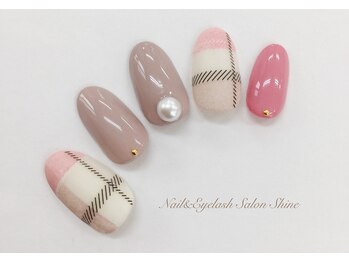 シャイン(Shine)/デザインネイル