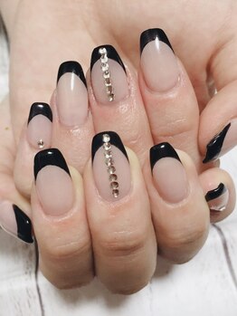 ネイルアンドまつ毛エクステ ルーナ イオン相模原店/ブラック×フレンチ