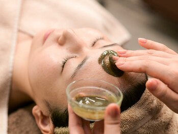 高崎トリニティ接骨院/ヒト幹細胞導入ハーブピーリング