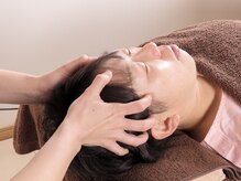眼精疲労、くいしばり等症状に合わせた施術をします/ヘッドスパ