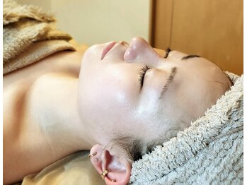 ウル(URU.)の写真/幹細胞トリートメントで透明感と小顔へ！ニキビ・乾燥・毛穴も◎☆