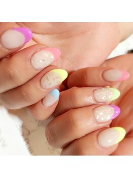 プチブラン(Petit Blanc)/お客様ネイル画像