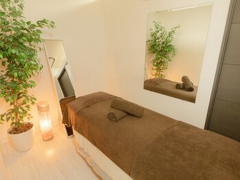 アイズ 横浜店(ize)/