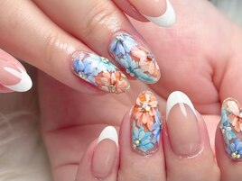フラワーネイル　フレンチネイル