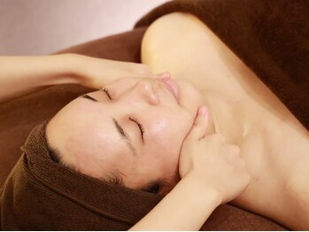 ロンロネオ(Ronroneo)/頭蓋骨小顔矯正 施術の流れ 7