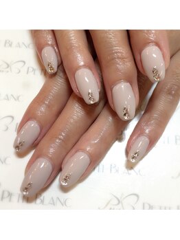 プチブラン(Petit Blanc)/お客様ネイル画像