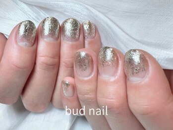 バドゥネイル(bud nail)/ニュアンスラメグラデーション