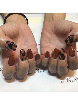 ネイキッド (NaKid)/べっ甲秋ネイル