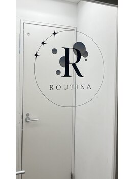 ルティーナ 銀座(ROUTINA)/看板扉