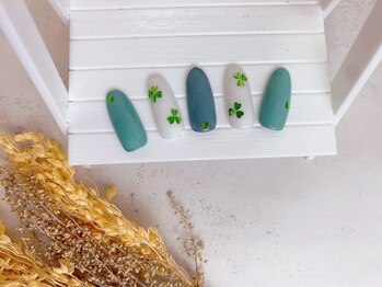 ネイルサロン&スクール ジーナ(GINA)/クローバーネイル