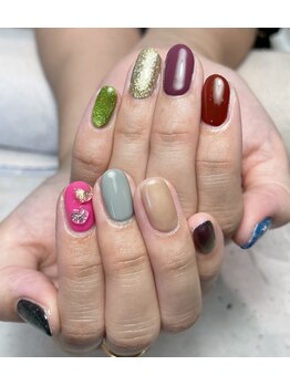 ヘアーアンドネイル ルシア(Hair&Nail Lucia)/テイラー風ネイル♪