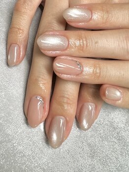 アトレ(Attrait)の写真/パラジェルで自爪に優しい♪定額コースはシンプル～オフィスで使えるデザイン多数あり◎人気のマオジェルも