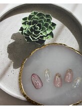 ネイル バズ(NAIL BUZZ)/初回ソフトジェルオフ込6800円