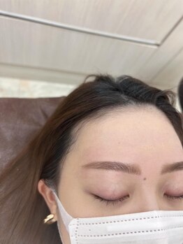 ビューステージ アイブロウサロン 横浜/平行眉＾＾