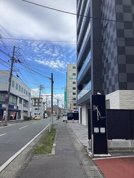 サロン イニ(SALON INI)/看板が目印です♪