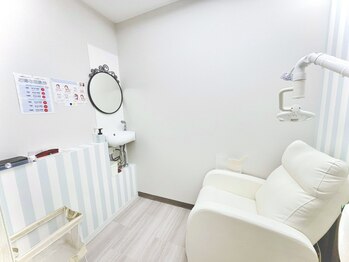 ティアラホワイト 葛西店(TIARA White)の写真/＼口コミ高評価◎ホワイトニング専門店／輝く白い歯で第一印象が大きく変わる☆