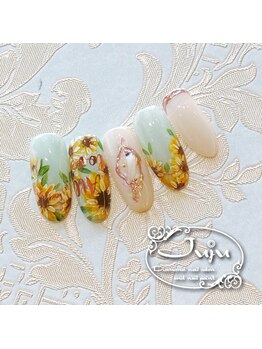 ジュジュ(Juju)/ハンドペイント　向日葵ネイル