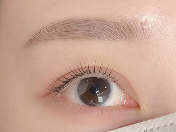 ネリネ 博多(nerine)/【パリジェンヌ＋アイブロウ】