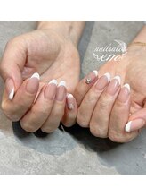 エム(em)/フレンチネイル