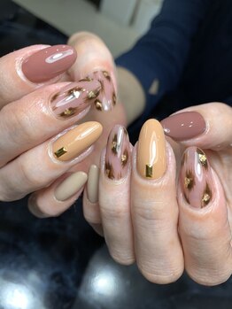 レディグリッター(Lady glitter)/秋色ヒョウ柄ネイル