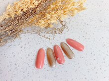 ネイルサロン&スクール ジーナ(GINA)/コーラル×ゴールドネイル