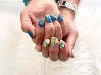 イマージュ(image)/アシメ夏ネイル☆SAYAKA