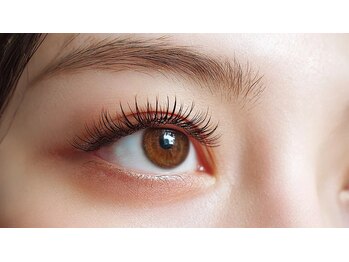 シャイン 四日市(Shine)の写真/【自然で上品な仕上がり】目元から第一印象を変える！自分史上最高の“可愛い”を演出♪