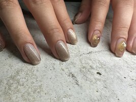 ジェルネイル　6本アート