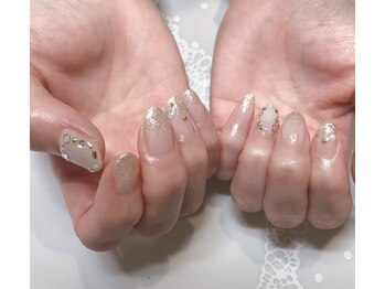 ネイルサロン マハロ 横浜四季の森フォレオ店(Nail Salon Mahalo)/ストーン囲いネイル
