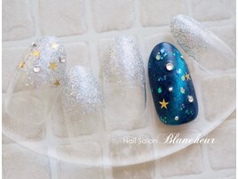宇宙のモチーフネイル