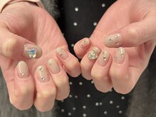 ネイル エミュスト(Nail Emuest)/きらきらネイル/ストーンネイル