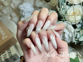 スタッフネイル