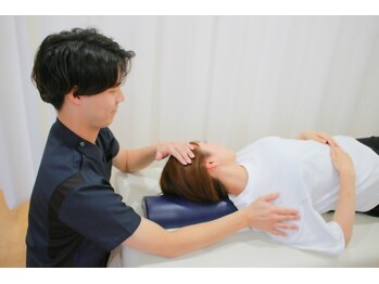 ポプラル鍼灸整体院/背骨矯正の様子!