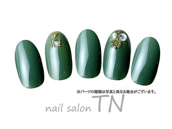ティーエヌ アピタ各務原店/1１月季節の定額4900円
