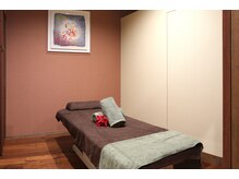 オリエントセラピー(ORIENT THERAPY)の雰囲気（壁で遮断されたプライベートが守られた個室で施術します。）